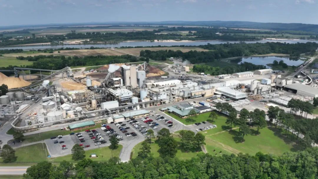 O artigo internacional encerra mais 4 plantas, 674 empregos perdidos, reestruturando -se longe de terminar!